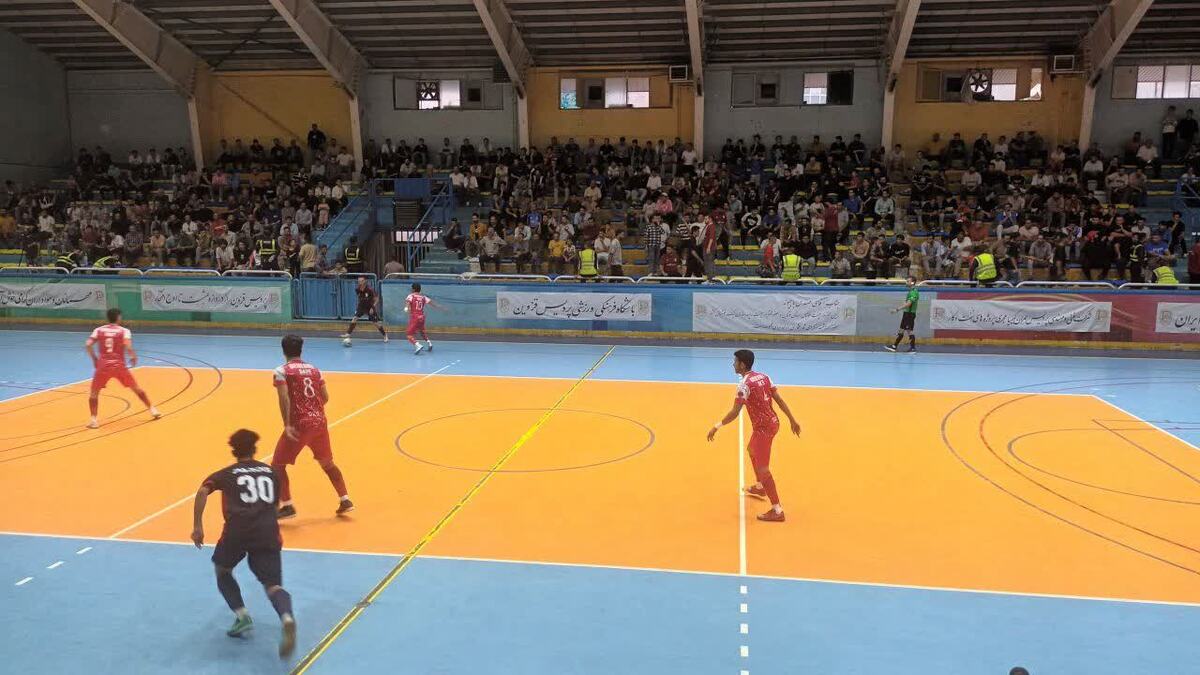 پردیس با حمایت هواداران قزوینی خوش درخشید