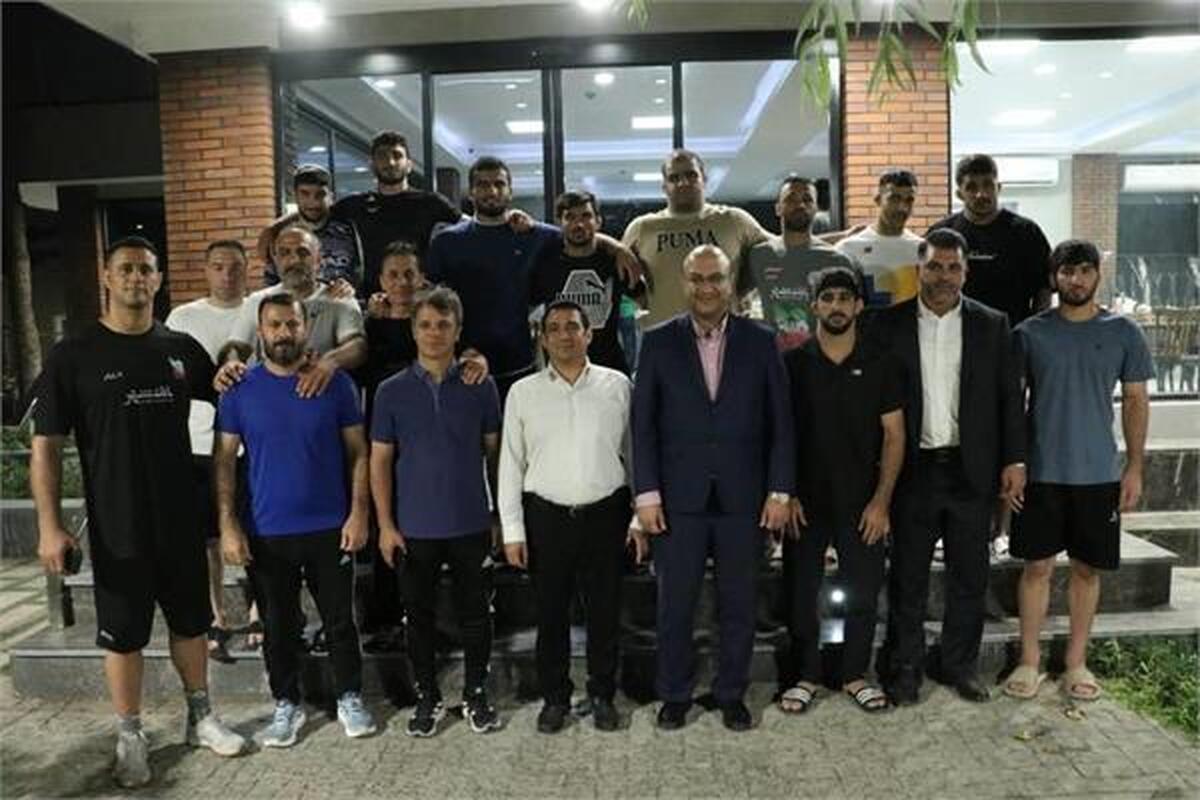 مدیرکل ورزش و جوانان از فرنگی کاران خوزستانی اعزامی به رقابت های جهانی کرواسی تقدیر به عمل آورد مدیرکل ورزش و جوانان از فرنگی کاران خوزستانی اعزامی به رقابت های جهانی کرواسی تقدیر به عمل آورد