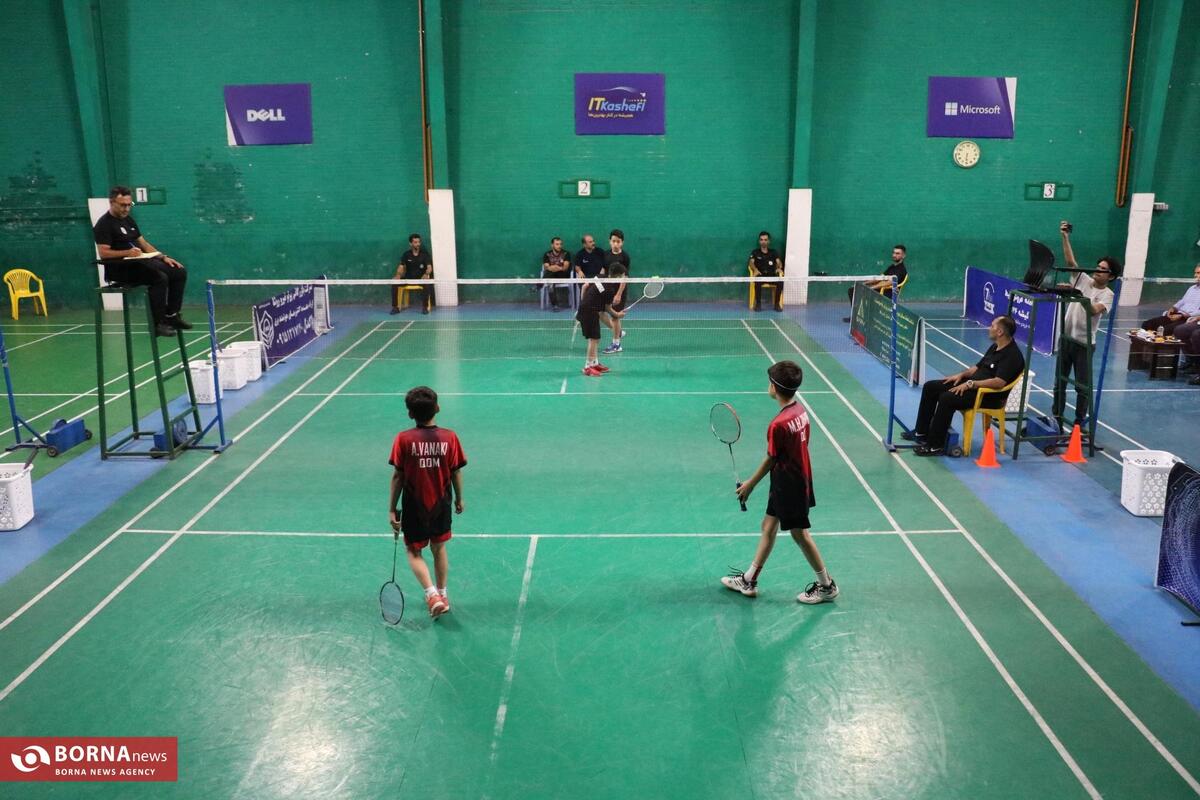 رقابت‌های بدمینتون نونهالان قهرمانی کشور