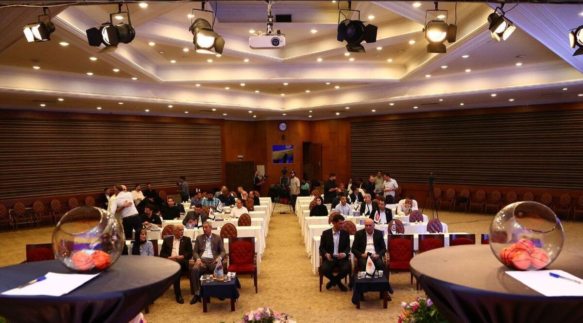 قرعه‌کشی لیگ برتر بسکتبال با حضور تیم استقلال