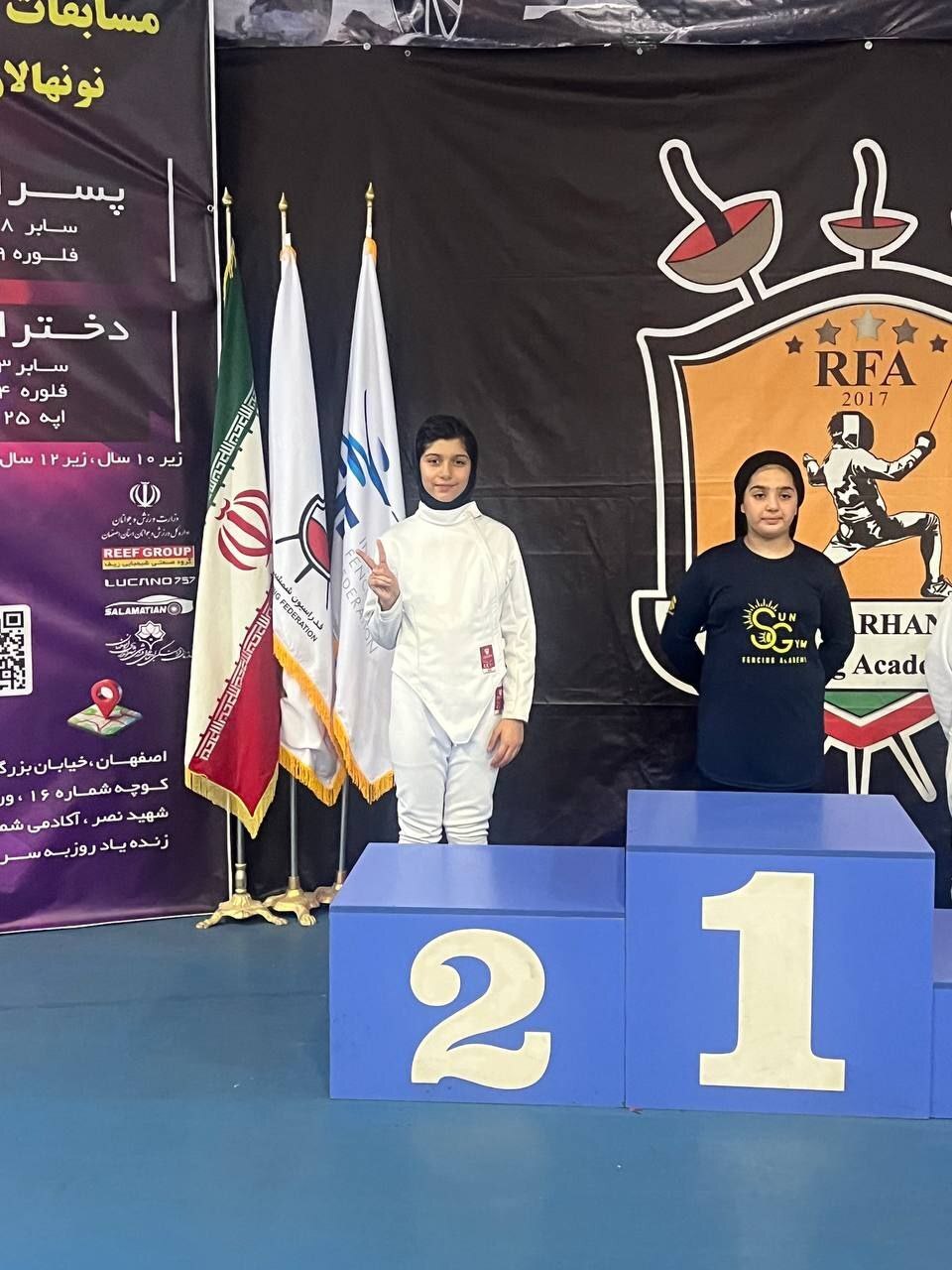 درخشش دختران شمشیرباز گیلان در رقابت های کشور