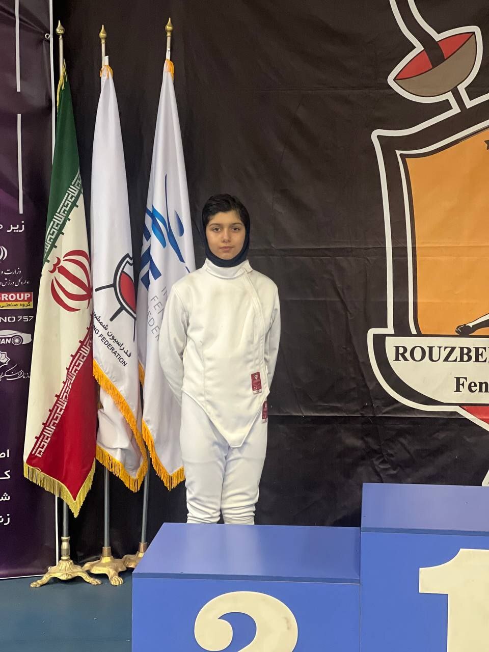 درخشش دختران شمشیرباز گیلان در رقابت های کشور