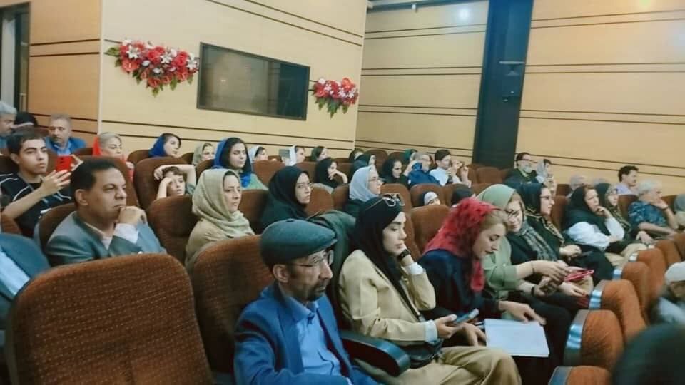 عصر شعر دیدار در اندیشه برگزار شد عصر شعر دیدار در اندیشه برگزار شد