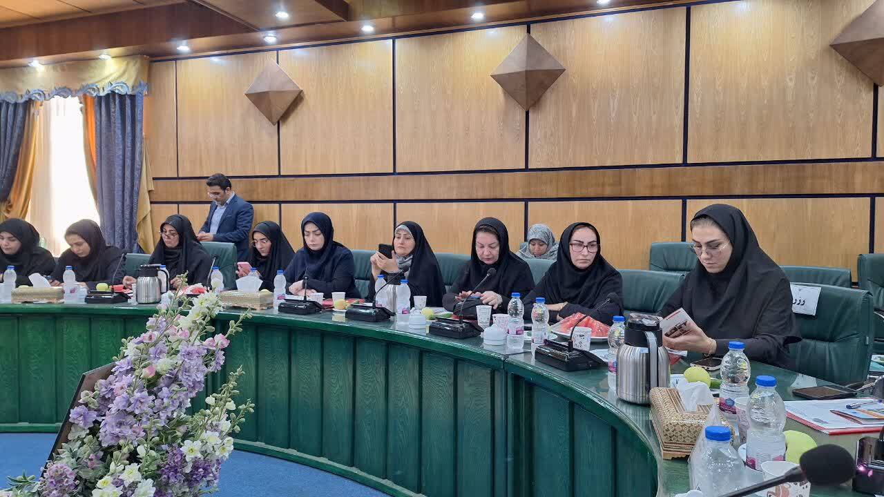 تراز منفی ۶۲ میلیارد تومانی دانشگاه آزاد مثبت شد/ امکانات ورزشی و آزمایشگاهی دانشگاه در اختیار مردم قرار می گیرد تراز منفی ۶۲ میلیارد تومانی دانشگاه آزاد مثبت شد/ امکانات ورزشی و آزمایشگاهی دانشگاه در اختیار مردم قرار می گیرد