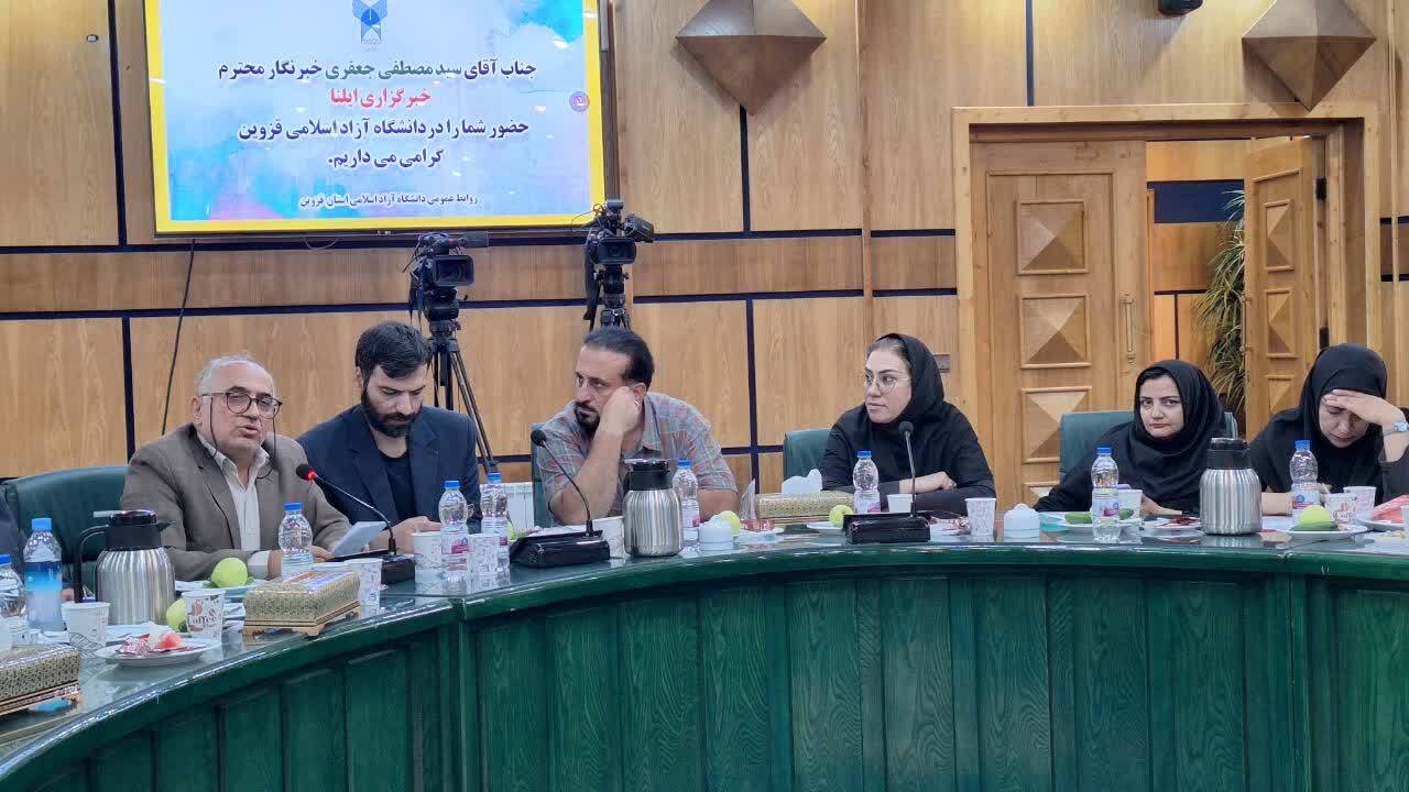 تراز منفی ۶۲ میلیارد تومانی دانشگاه آزاد مثبت شد/ امکانات ورزشی و آزمایشگاهی دانشگاه در اختیار مردم قرار می گیرد تراز منفی ۶۲ میلیارد تومانی دانشگاه آزاد مثبت شد/ امکانات ورزشی و آزمایشگاهی دانشگاه در اختیار مردم قرار می گیرد