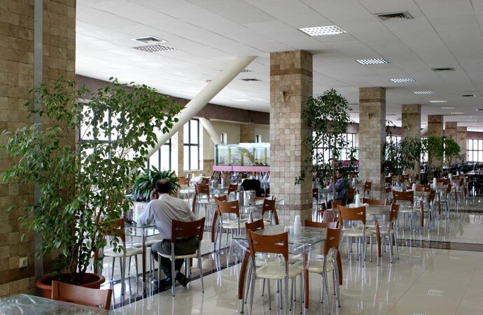 تراز منفی ۶۲ میلیارد تومانی دانشگاه آزاد مثبت شد/ امکانات ورزشی و آزمایشگاهی دانشگاه در اختیار مردم قرار می گیرد تراز منفی ۶۲ میلیارد تومانی دانشگاه آزاد مثبت شد/ امکانات ورزشی و آزمایشگاهی دانشگاه در اختیار مردم قرار می گیرد