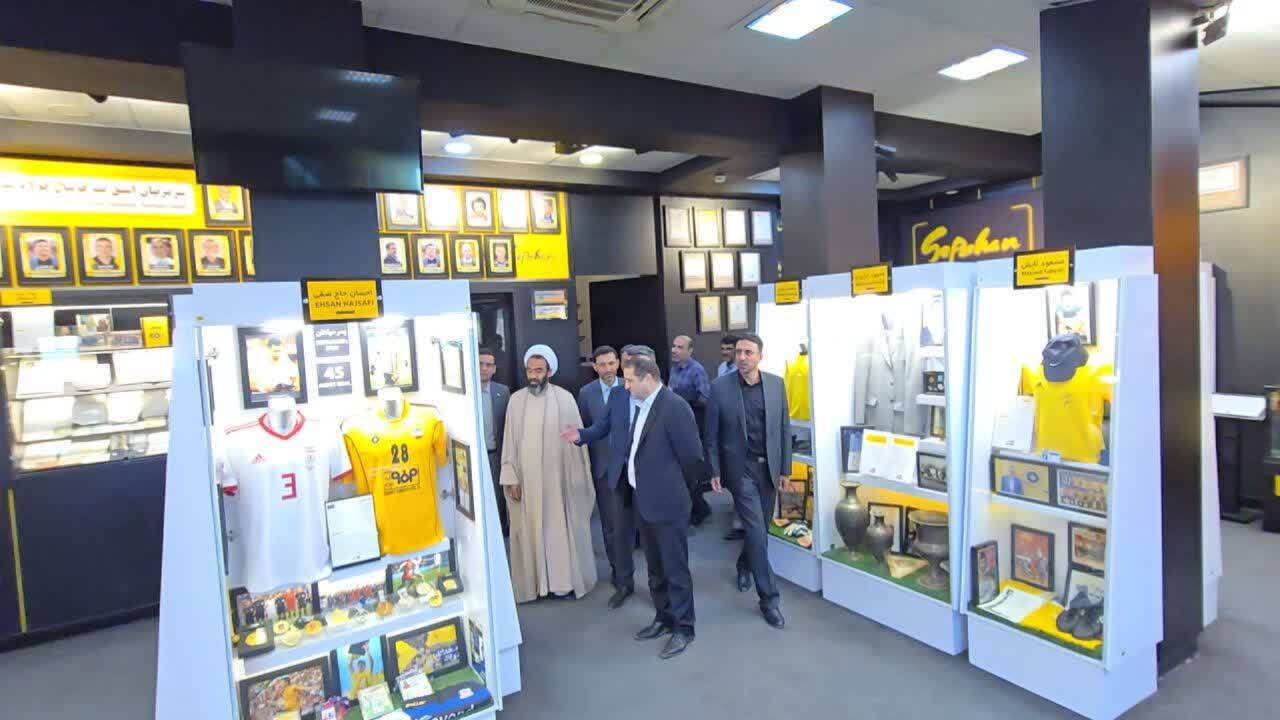 سفر معاون وزارت ورزش به اصفهان؛ از موزه افتخارات سپاهان تا پروژههای نیمهتمام نقش جهان