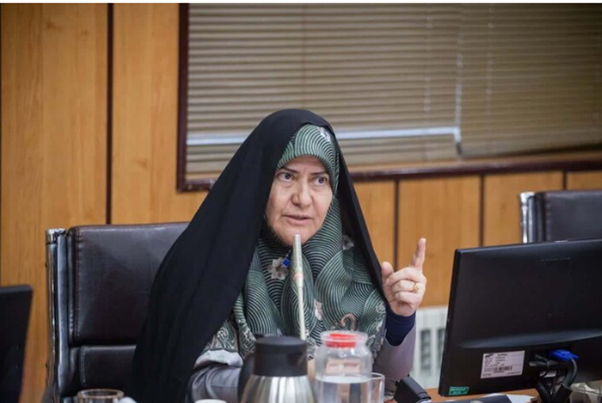 شهردار قزوین پاسخگو باشد و برای حل مشکلات دستفروشان اقدام کند