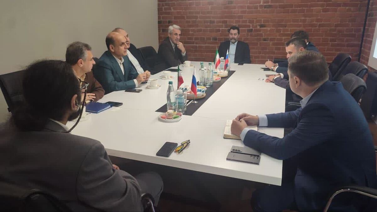 دیدار استاندار گیلان با رئیس آژانس همکاری‌های روسیه و تأکید بر گسترش تعاملات علمی و فرهنگی