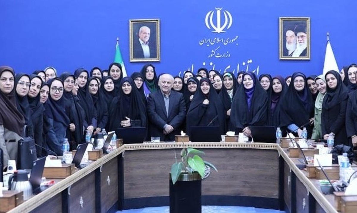 معاون رئیس‌جمهور در امور زنان و خانواده؛ پرداخت کمک هزینه به مادران