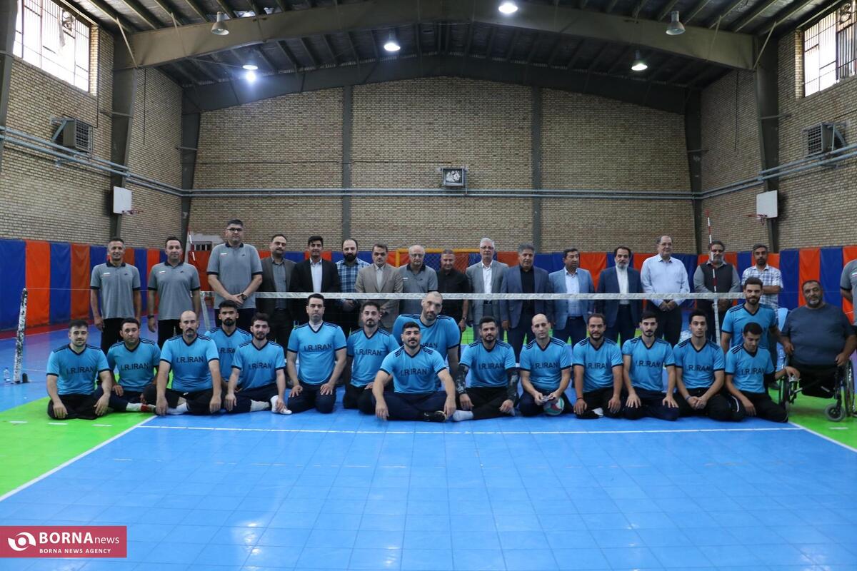 اردوی تیم ملی والیبال نشسته