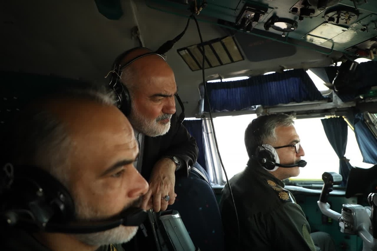 عملیات هوایی مهار حریق های هورالعظیم مجددا آغاز شد عملیات هوایی مهار حریق های هورالعظیم مجددا آغاز شد