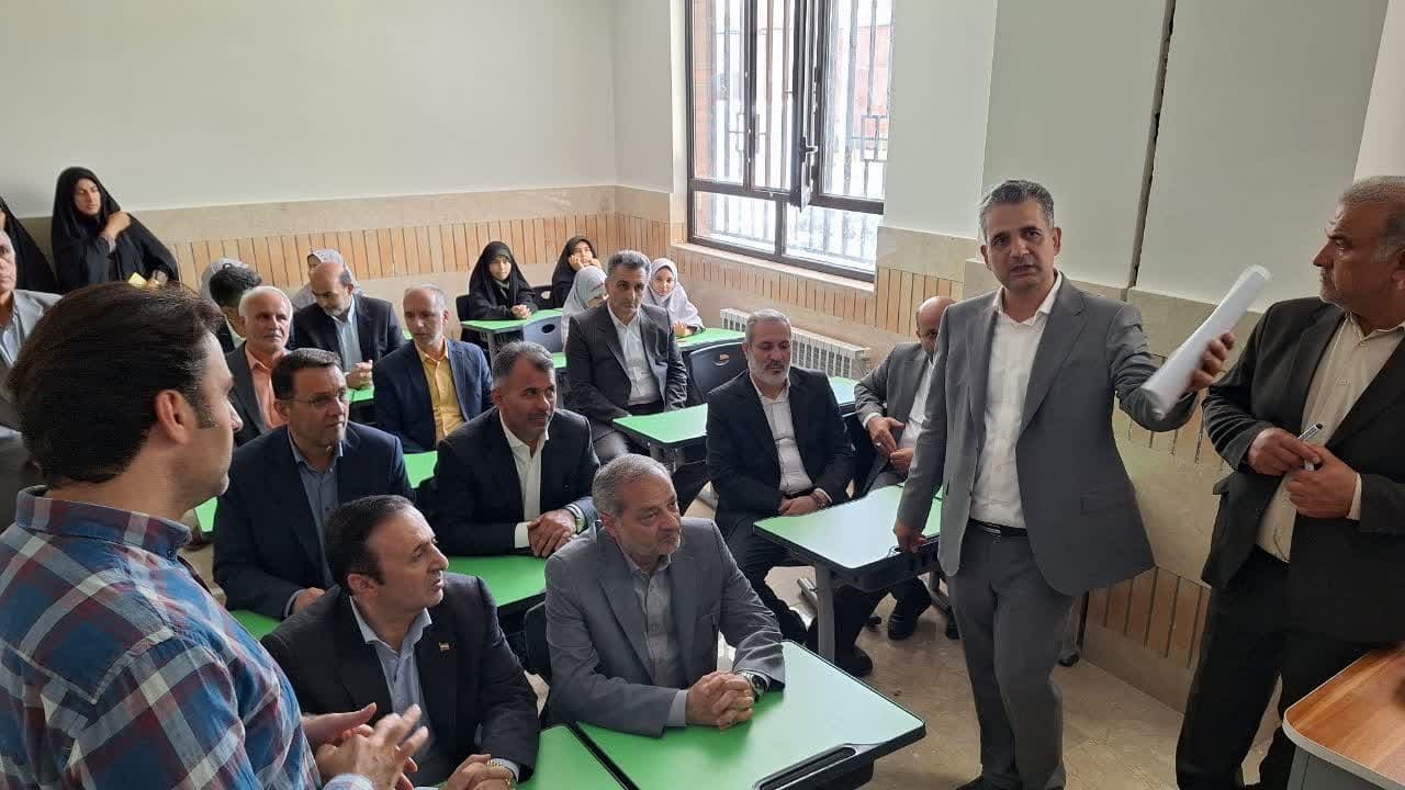 دبیرستان فاخر ۱۸ کلاسه پاسداران قزوین افتتاح شد 