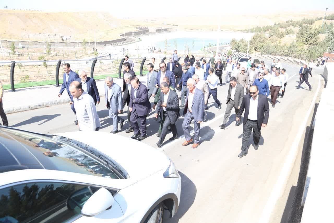 دریاچه شهدای غواص بوستان باراجین قزوین افتتاح شد