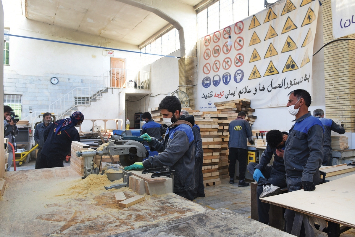 ایجاد اشتغال صنعت محور برای ۲۲۰ زندانی در شهرک صنعتی ارومیه و مجتمع سیستم نوین گلخانه‌ای هیدروپونیک