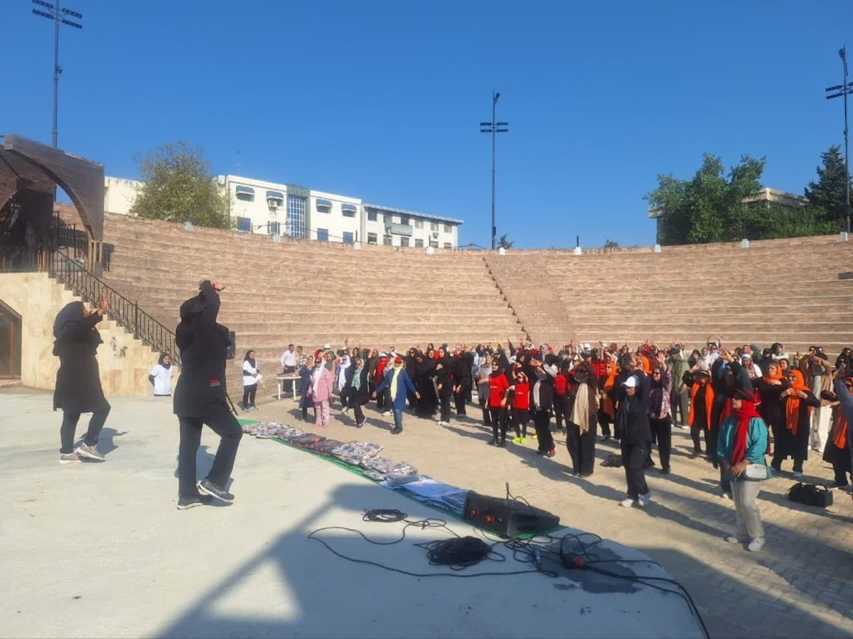 همایش ورزش صبحگاهی بانوان در مرکز استان مازندران برگزار شد