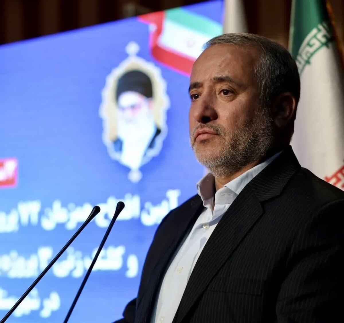 استاندار خراسان جنوبی : مسئولان با خدمت صادقانه، اعتماد مردم را تقویت کنند