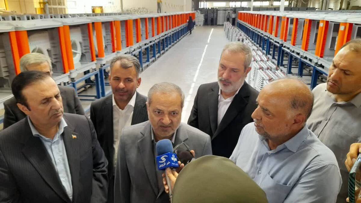 آموزش استفاده از هوش مصنوعی برای معلمان و دانش آموزان در اولویت است 