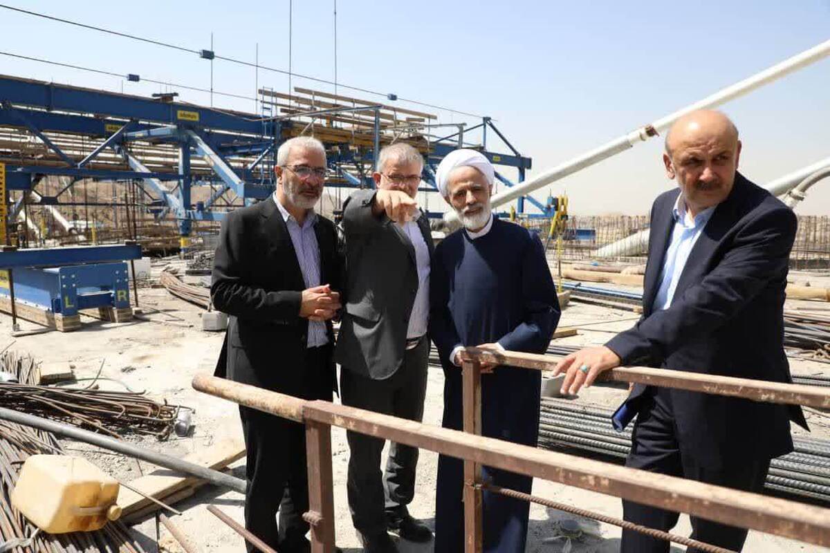 تحریم‌ها ملت ایران را متوقف نکرد، بلکه به حرکت درآورد