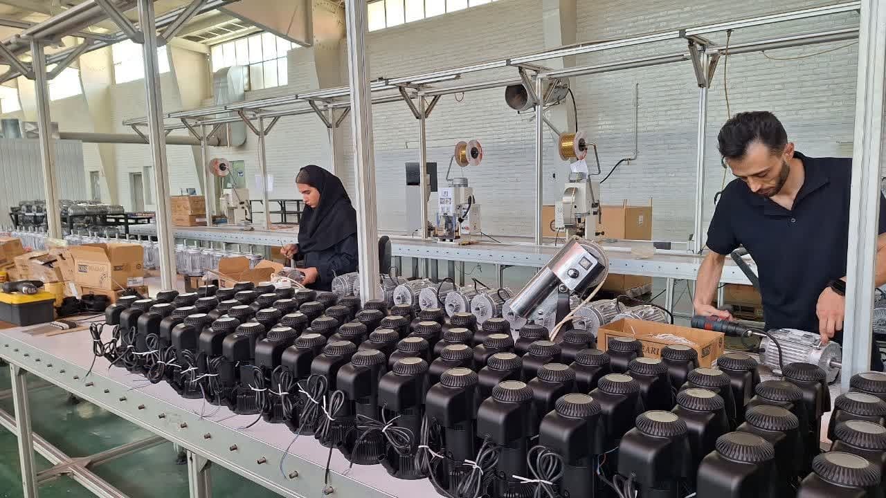 وزیر آموزش و پرورش از خط تولید کولرهای سلولزی و پلیمری بازدید کرد وزیر آموزش و پرورش از خط تولید کولرهای سلولزی و پلیمری بازدید کرد