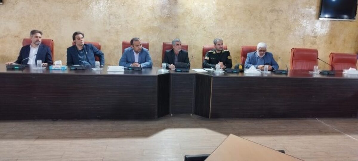 فرماندار ویژه آبادان خبر داد: ادامه ی رایزنی ها برای رها سازی مجدد آب از بالادست استان / اختصاص مجدد ۲۰ تانکر برای آب رسانی به روستاها 