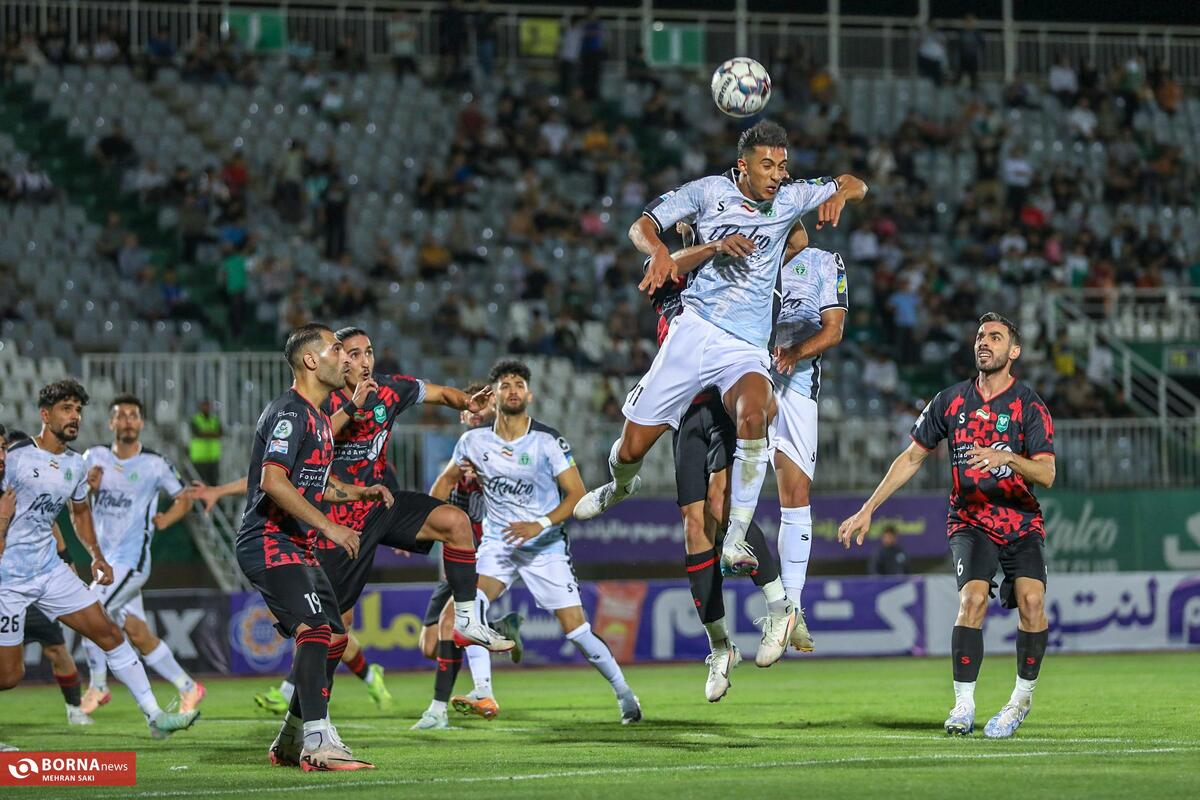 دیدار تیم های فوتبال آلومینیوم - خیبر