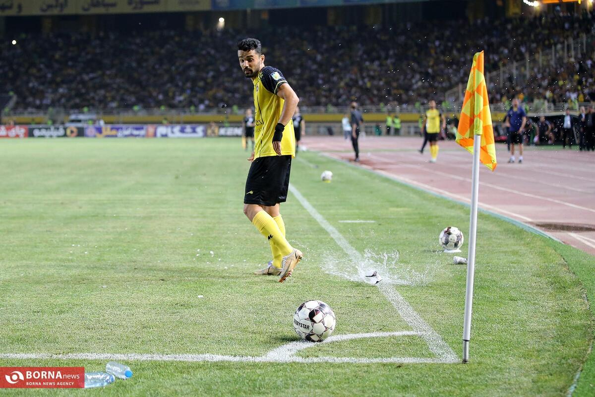 نور افکن: هرچه زدیم گل نشد