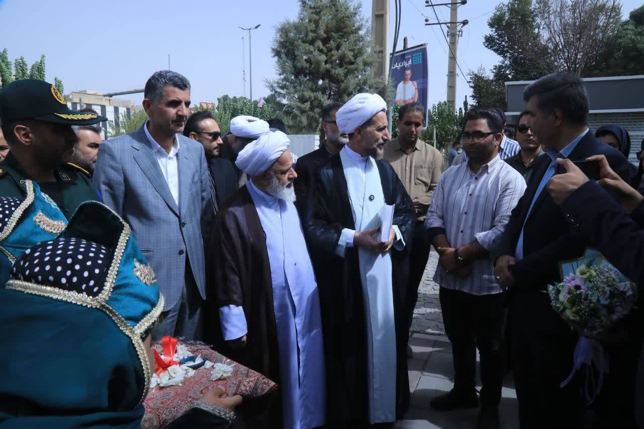 افتتاح دو پروژه شاخص فرهنگی و عمرانی در آبیک با حضور مسئولان