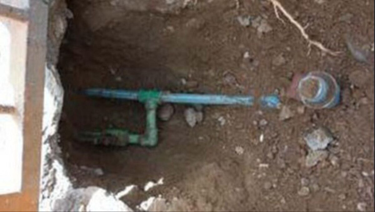 کشف و قطع ۱۰۴ انشعاب غیرمجاز آب در شهرک شهید کشوری ایلام