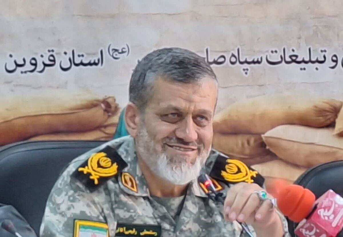 ۱۲۸۵ عنوان برنامه ویژه هفته دفاع مقدس در قزوین اجرا می شود/ میدان دیپلماسی و میدان جنگ یکی است