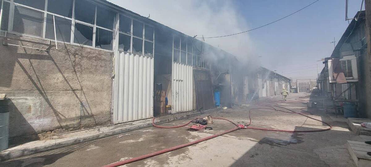 آتش سوزی کارگاه ساعت سازی در جاده خاوران