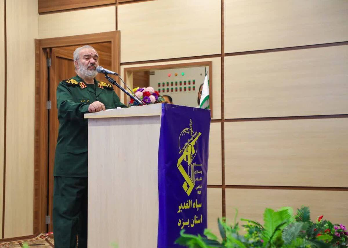 سردار علی فدوی : منتظران جبهه حق آماده پاسداری از انقلاب‌اند