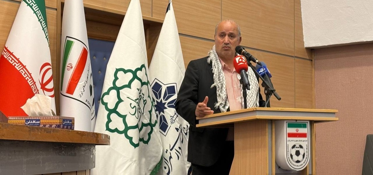 تاج: ساخت ورزشگاه مثل تخریب یک زندان است/ در جامی حضور داریم که ۶ میلیارد نفر آن را می‌بینند