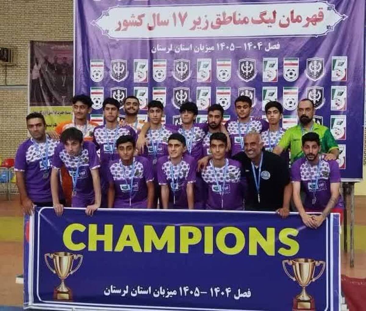 نائب قهرمانی تیم فوتسال آزادگان ساری در لیگ یک مناطق کشور