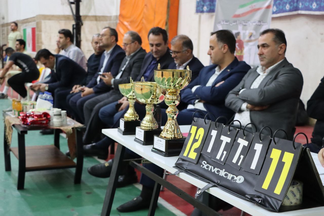 پایان رقابت‌های والیبال کارکنان آتش نشانی رشت با اعلام تیم‌های برتر