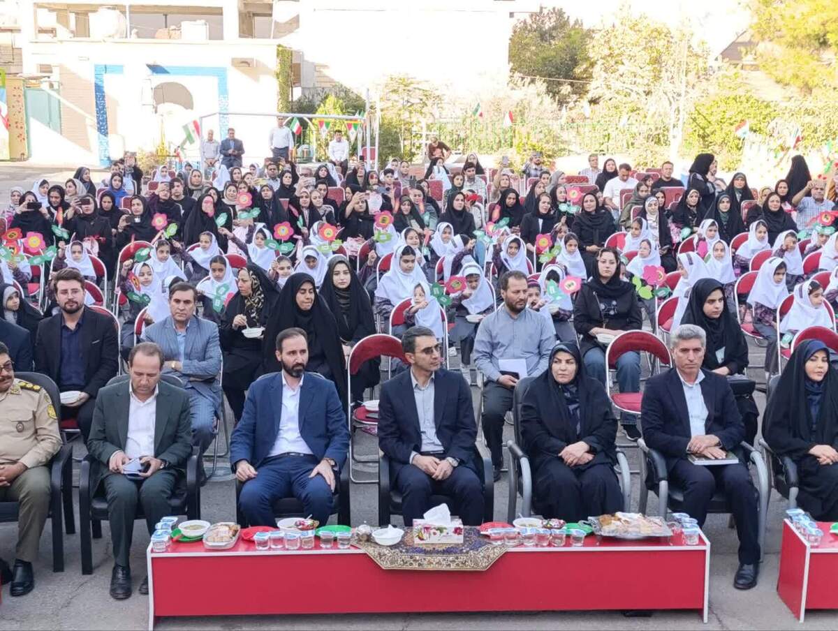 برگزاری جشن شکوفه‌ها در خرم آباد/ آغاز سال تحصیلی  ۲۸ هزار دانش آموز کلاس اولی در لرستان