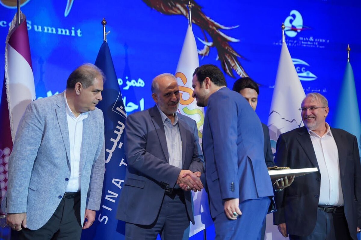 دستاوردی تازه برای اقتصاد شهری تهران؛ باملند نشان برتر انتخاب ملی را کسب کرد