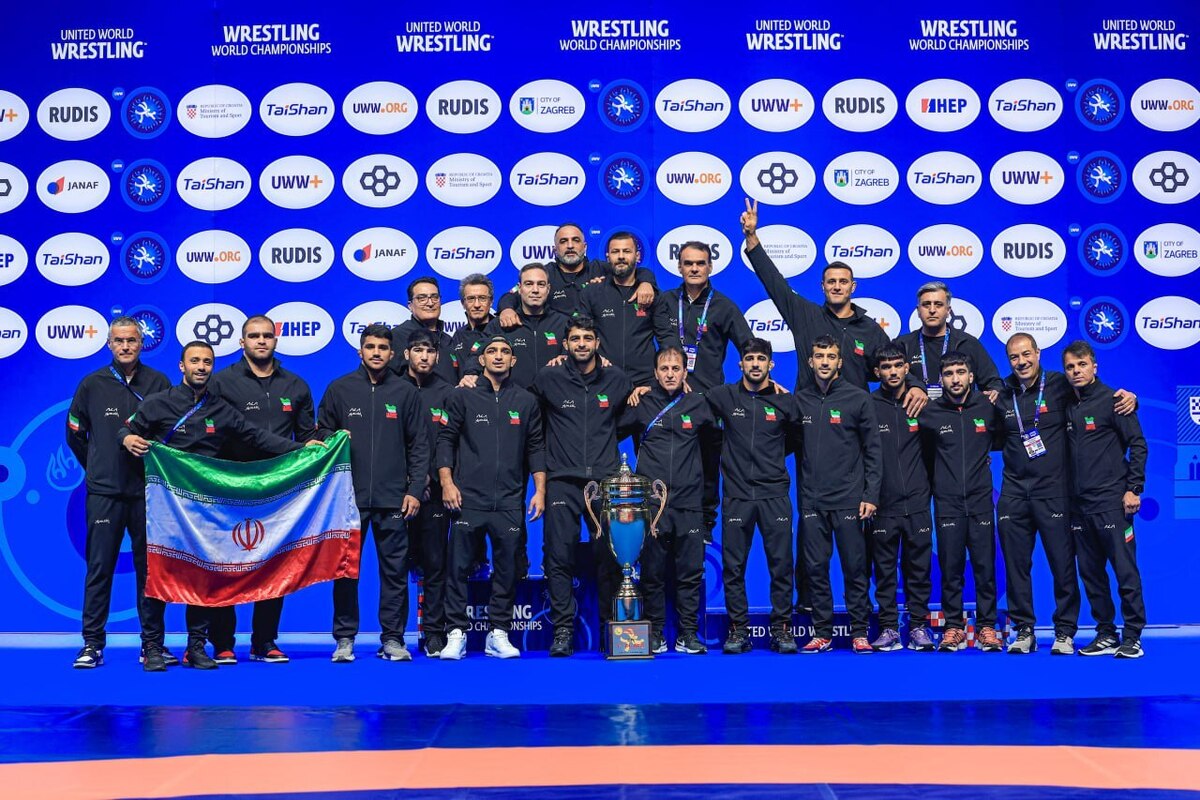 با استقبال مسئولان ورزش کشور؛ قهرمانان کشتی فرنگی به وطن بازگشتند