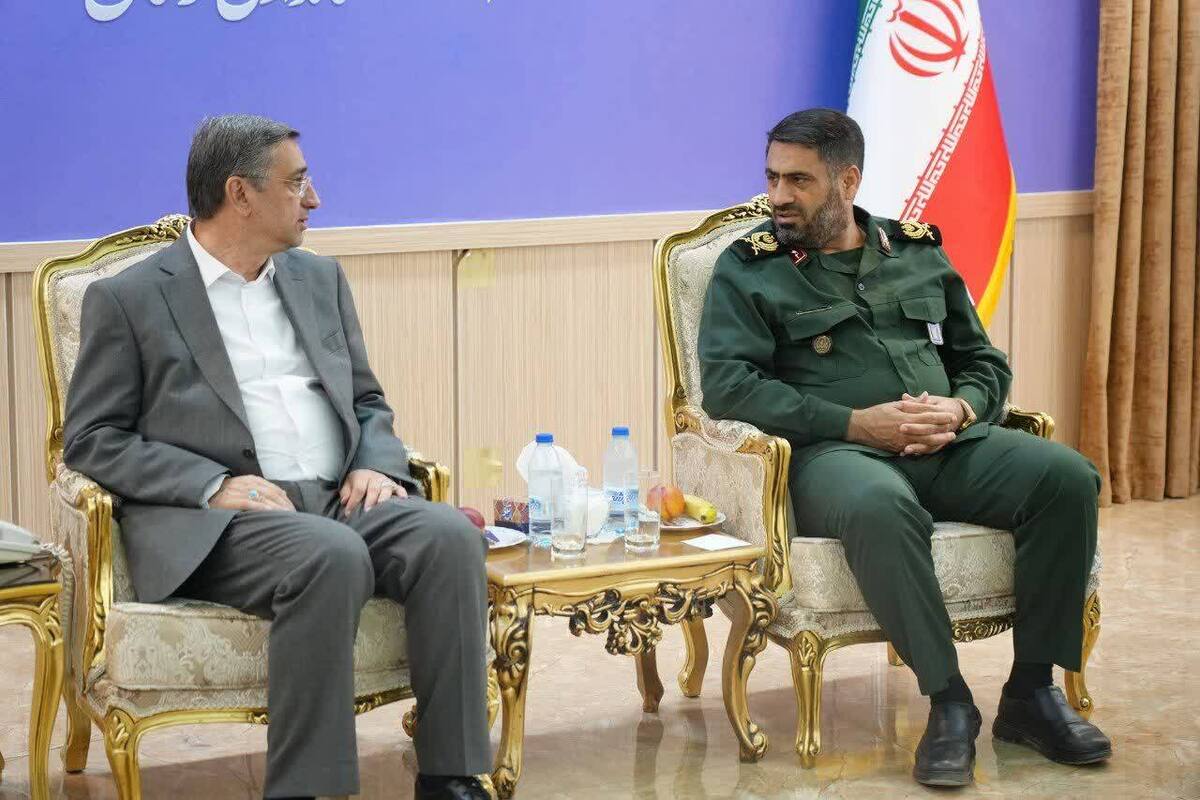 استاندار لرستان: چشم‌انداز روشنی از همکاری دولت و سپاه پیش‌رو داریم/ سپاه همواره پشتیبان دولت در توسعه لرستان است