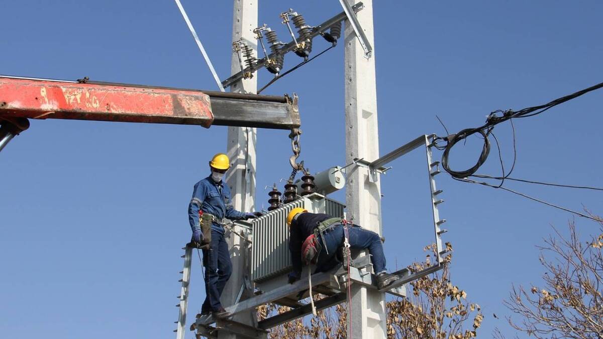 افتتاح و بهره‌برداری از ۴۷ پروژه برق‌رسانی/ توسعه و مقاوم سازی شبکه و هوشمندسازی در کردستان