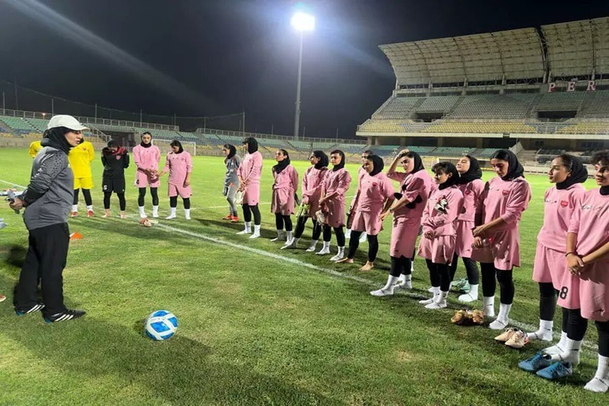 آزمون، پرسپولیسی ها را به خط کرد!