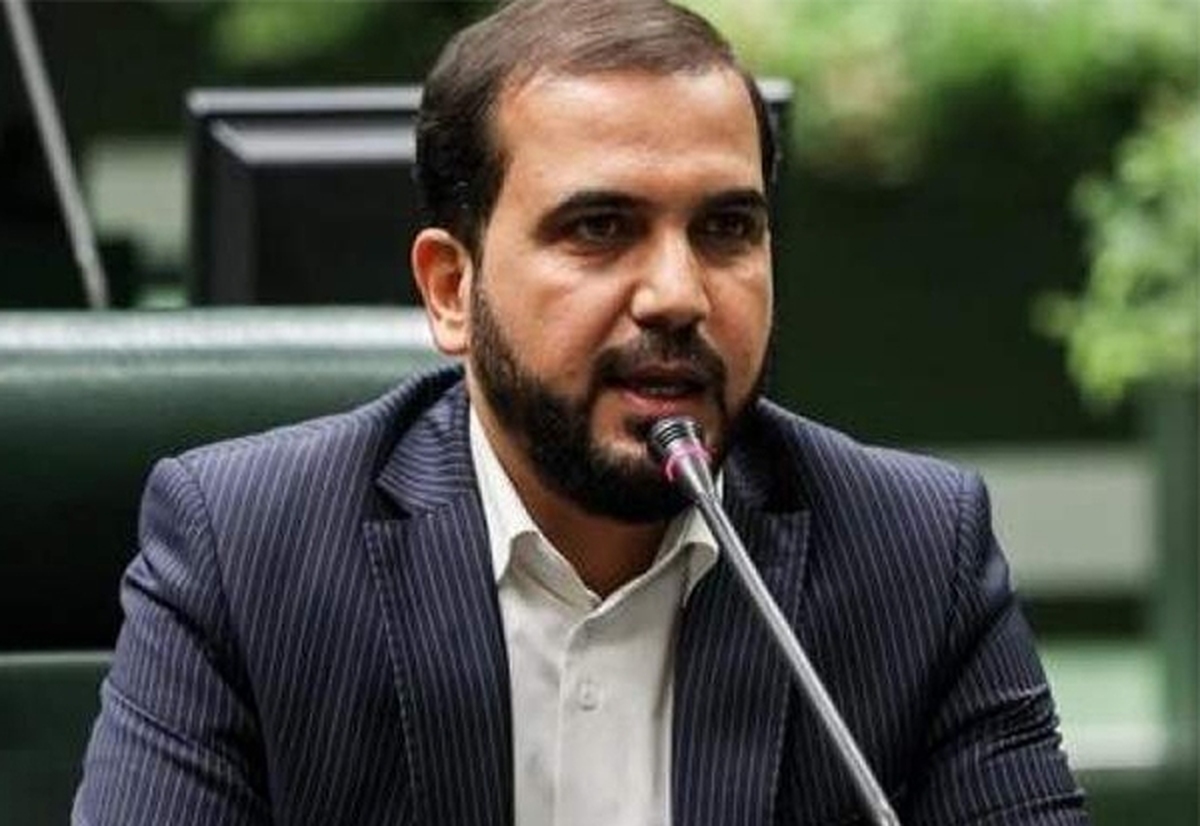 نماینده اهواز در مجلس: رهبری حجت را برای دفاع از تلاش های دولت تمام کردند