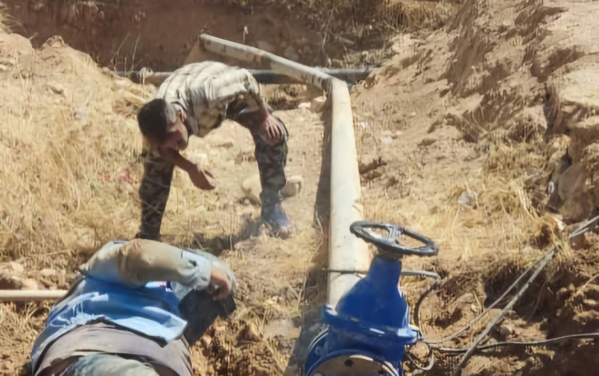 اصلاح و بهسازی خط انتقال آب تلچگاه/ جهش در تأمین پایدار آب ۲۳ روستا