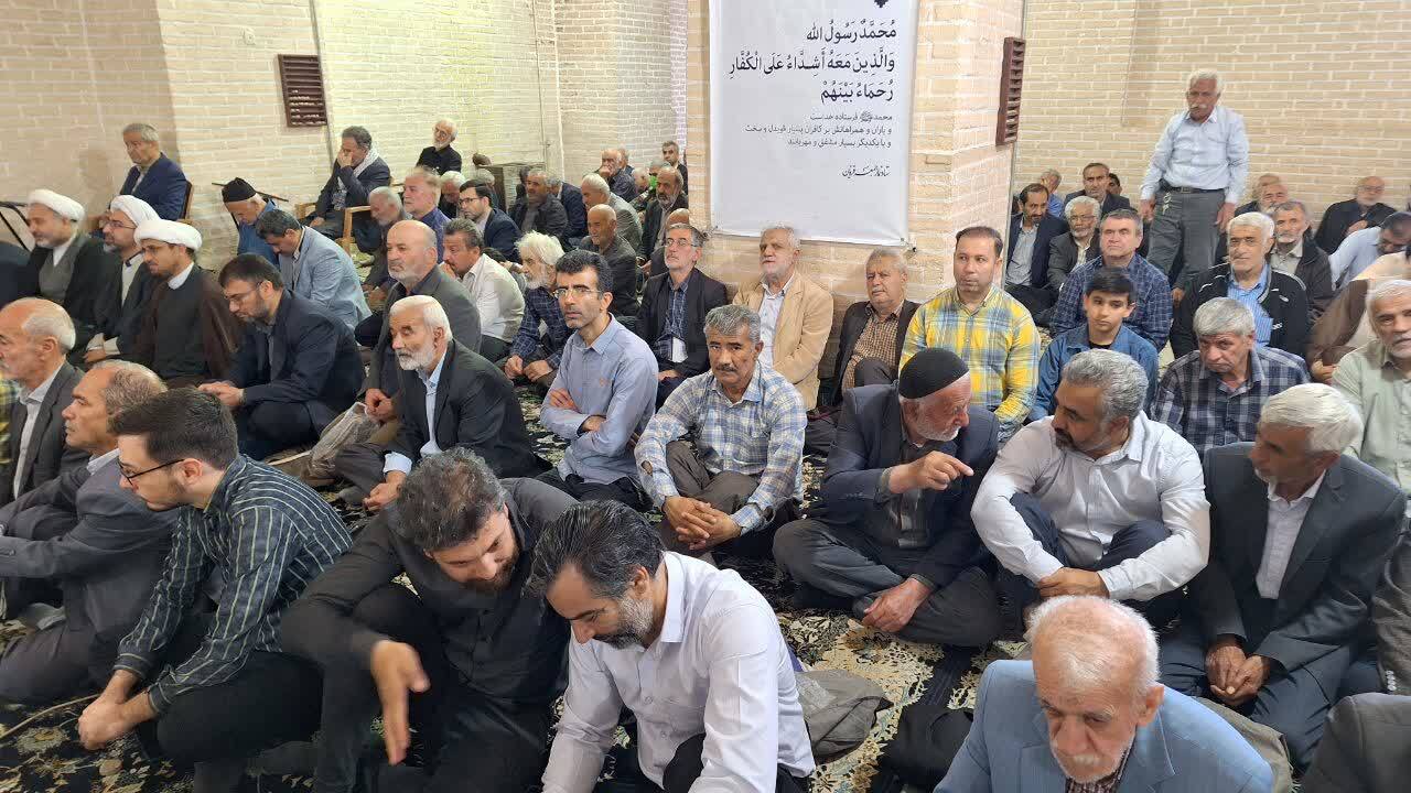 دشمن به دنبال ایجاد تفرقه و چند صدایی در میان ملت است/ نقد دولت مستند، کارشناسانه و واقع بینانه باشد