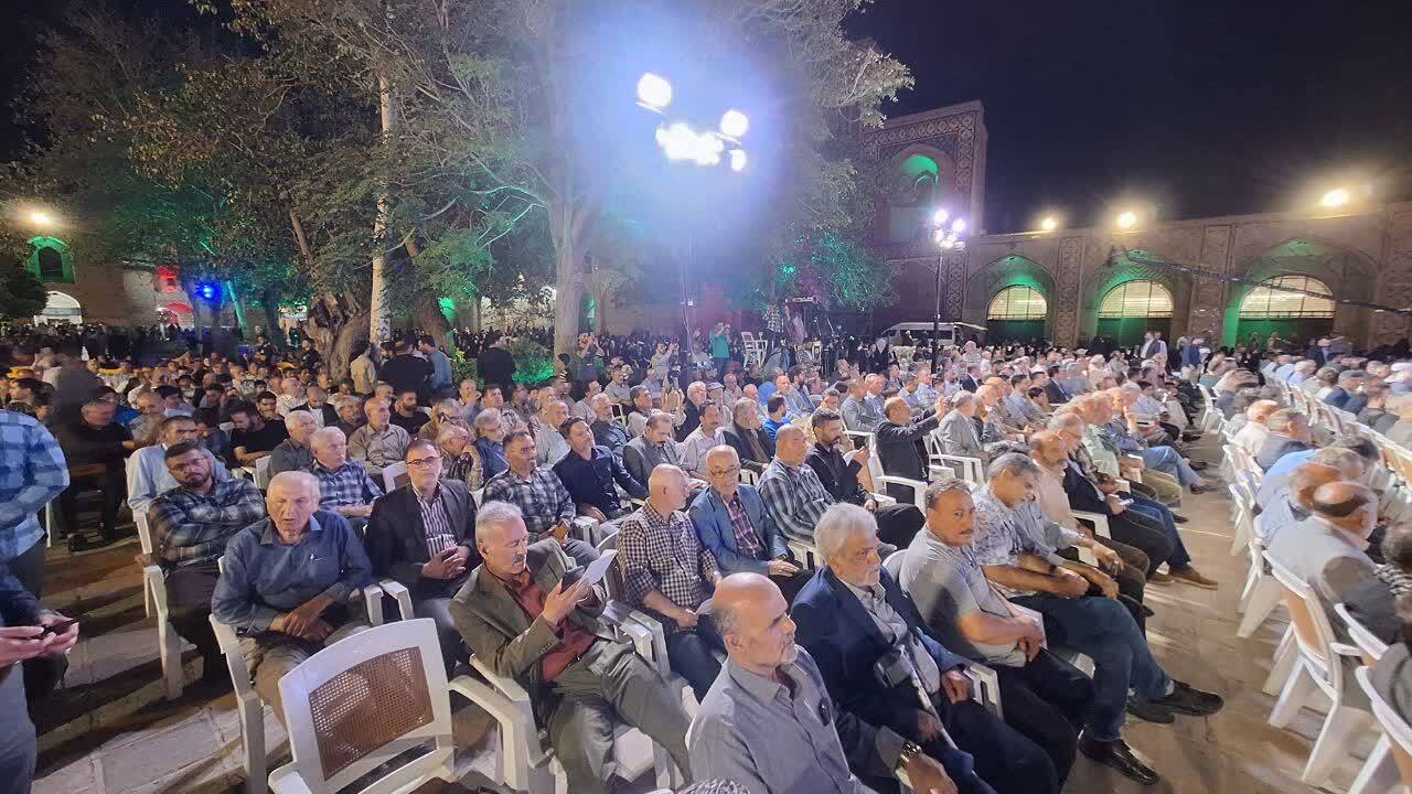 رمز ماندگاری ابوترابی فرد داشتن تقوی، زهد، اخلاص و اخلاق مداری است