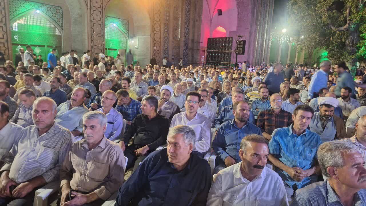 رمز ماندگاری ابوترابی فرد داشتن تقوی، زهد، اخلاص و اخلاق مداری است