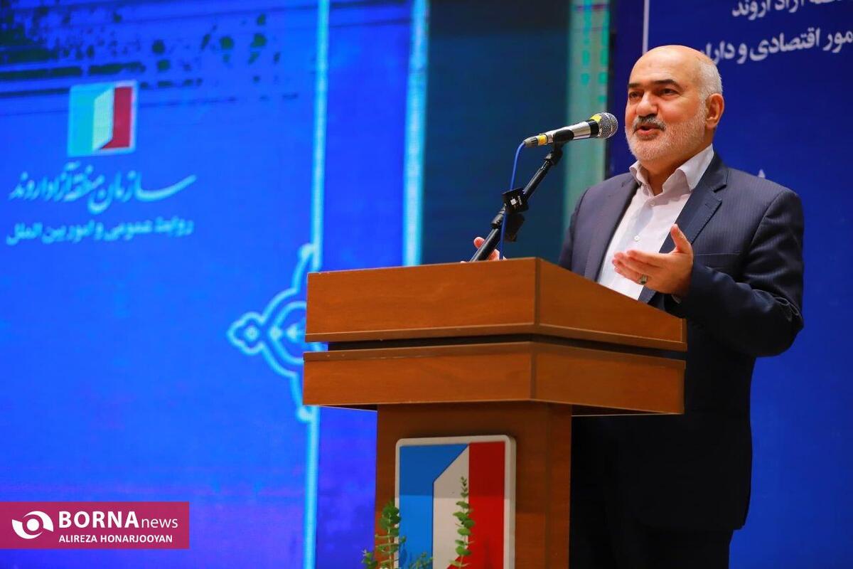 استاندار خوزستان: حساب‌های سازمان منطقه آزاد اروند باید به استان برگردد / لزوم تسریع بانک‌ها در پرداخت تسهیلات سرمایه‌گذاری