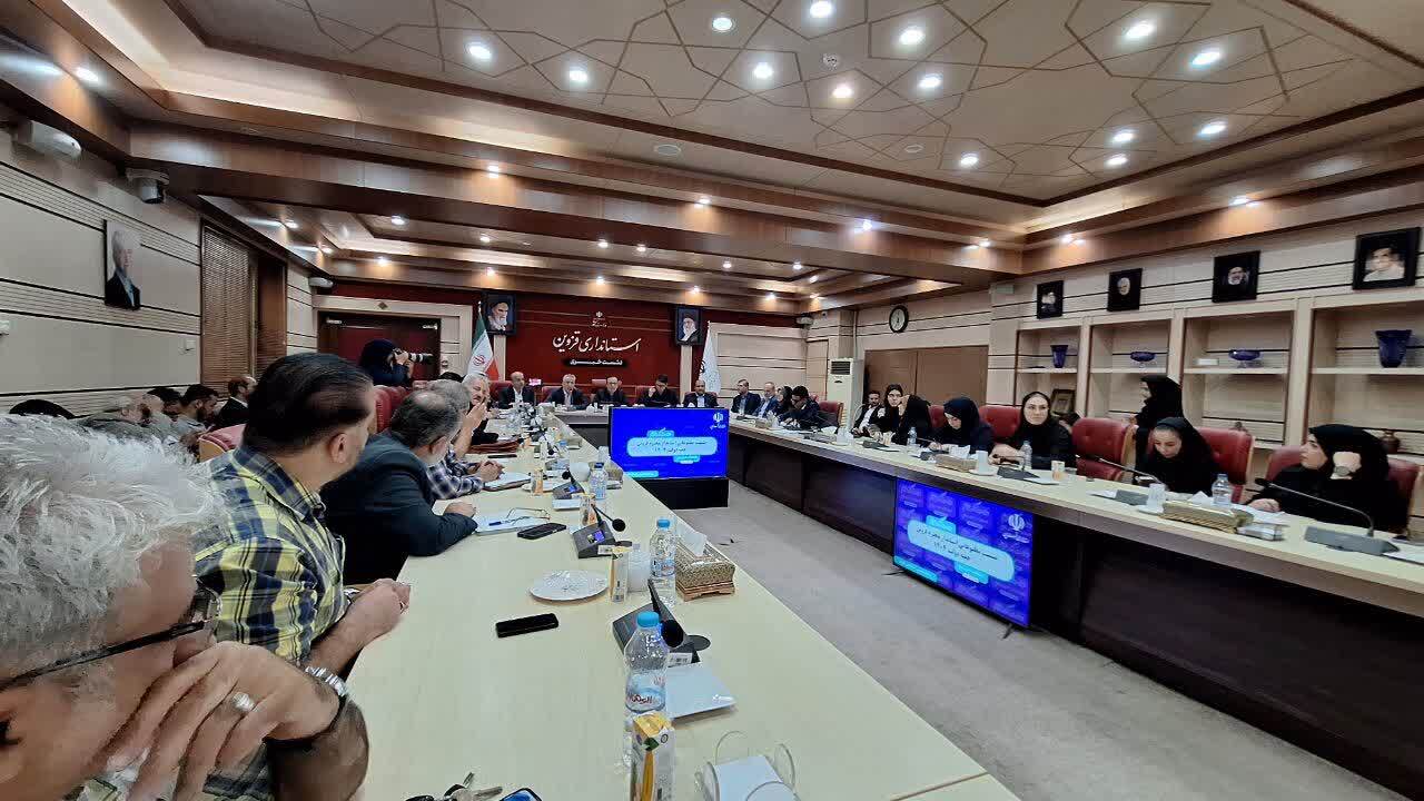 رکورد زنی حضور در یک نشست خبری در قزوین/ آسیب های بی توجهی به ساماندهی فعالان واقعی رسانه رکورد زنی حضور در یک نشست خبری در قزوین/ آسیب های بی توجهی به ساماندهی فعالان واقعی رسانه