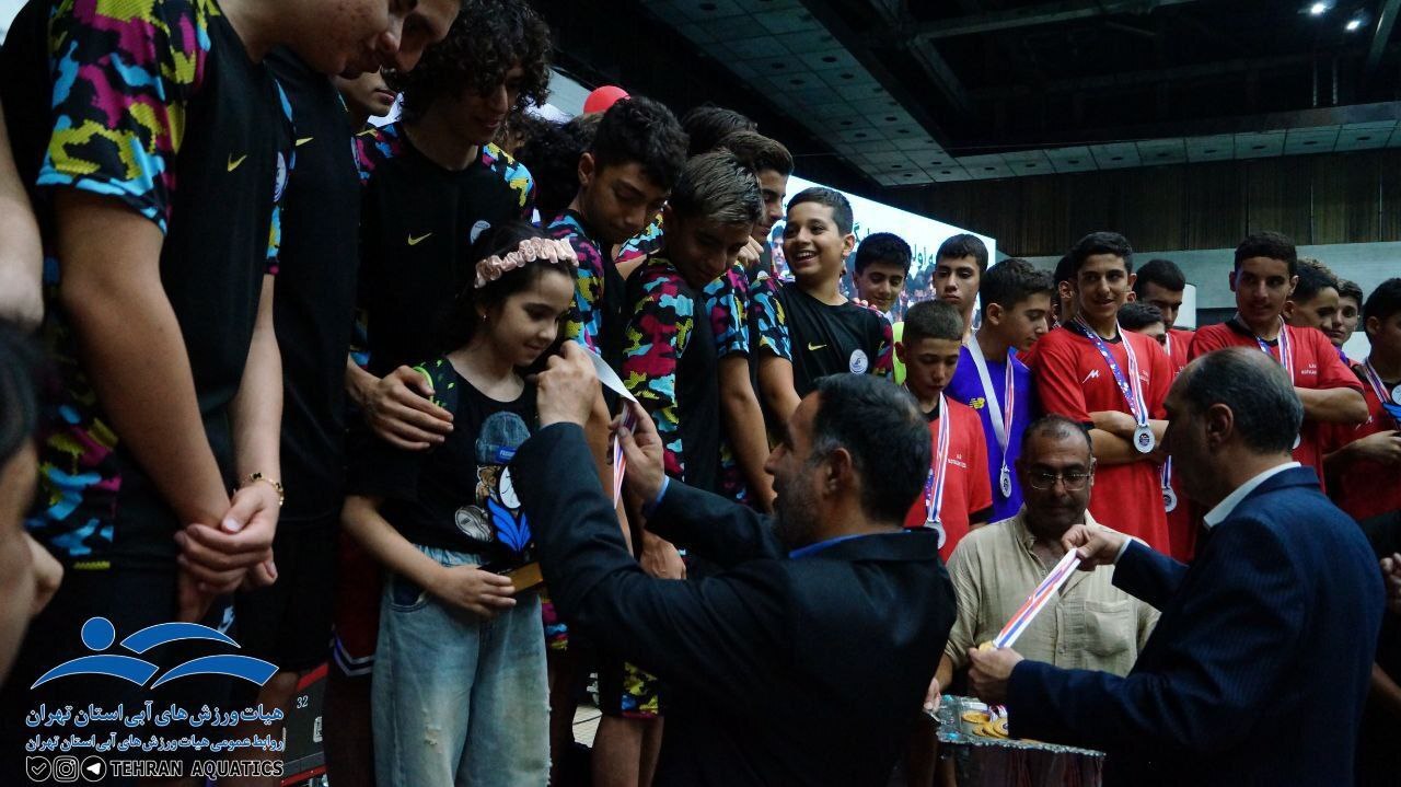 پایان اولین دوره لیگ شنای استان تهران