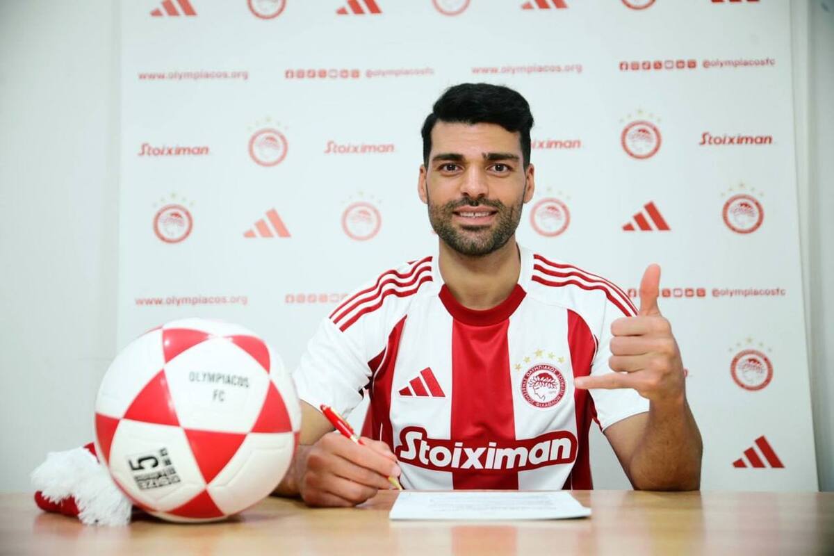 قرارداد طارمی و المپیاکوس رسمی شد/ اولین تصاویر از لژیونر ایرانی با پیراهن تیم جدید + عکس